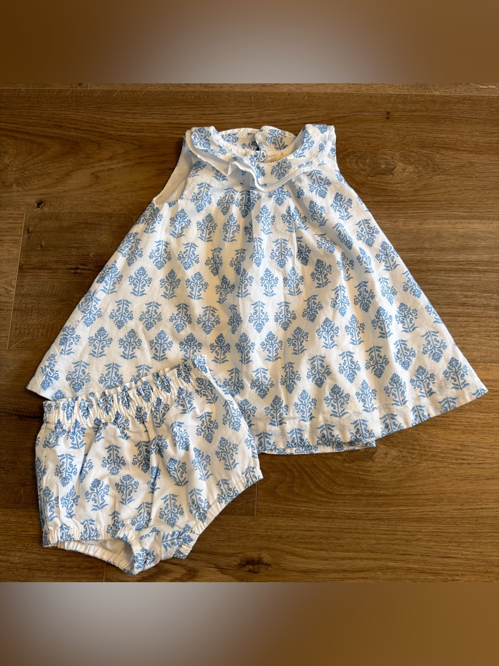 Hope & Henry White Light Blue Floral Dress Bloomer Set Size 6/12 Months Baby